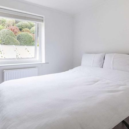 Brand New Central Balcony Flat - Hastings Holidays Exterior foto