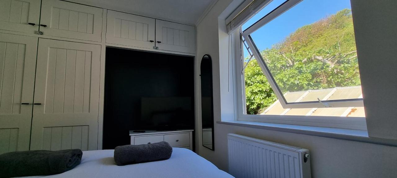 Brand New Central Balcony Flat - Hastings Holidays Exterior foto